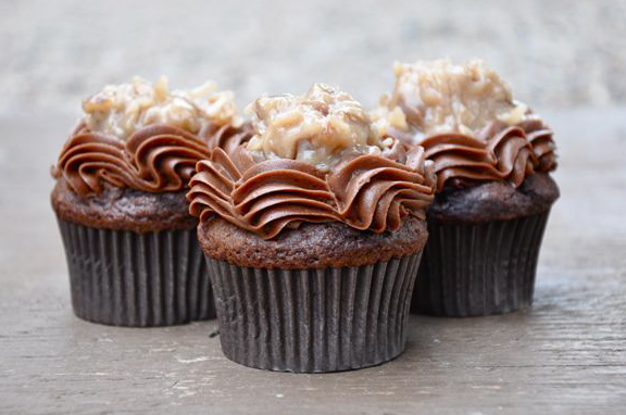 german-chocolate-cupcakes