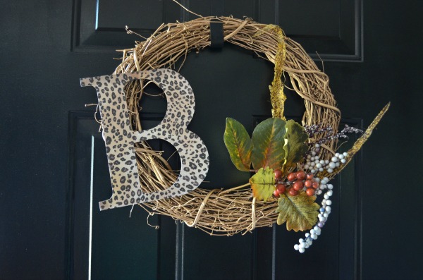 ForRent_Wreath_with_letter_and_berrys[1] 600