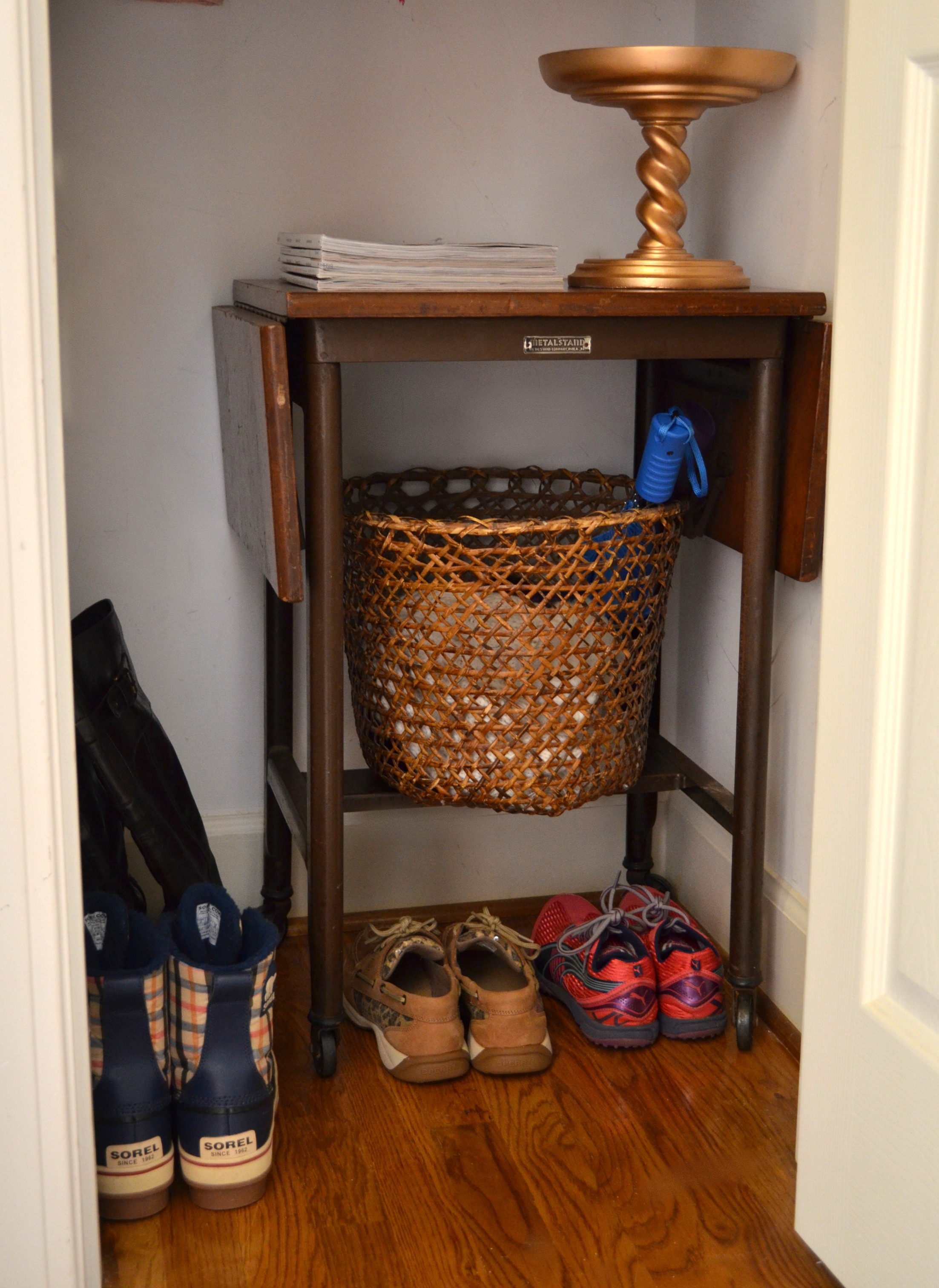 How to Use a Small Closet