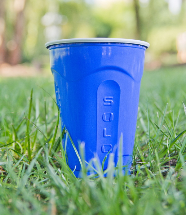 blue Solo cup - ForRent.com