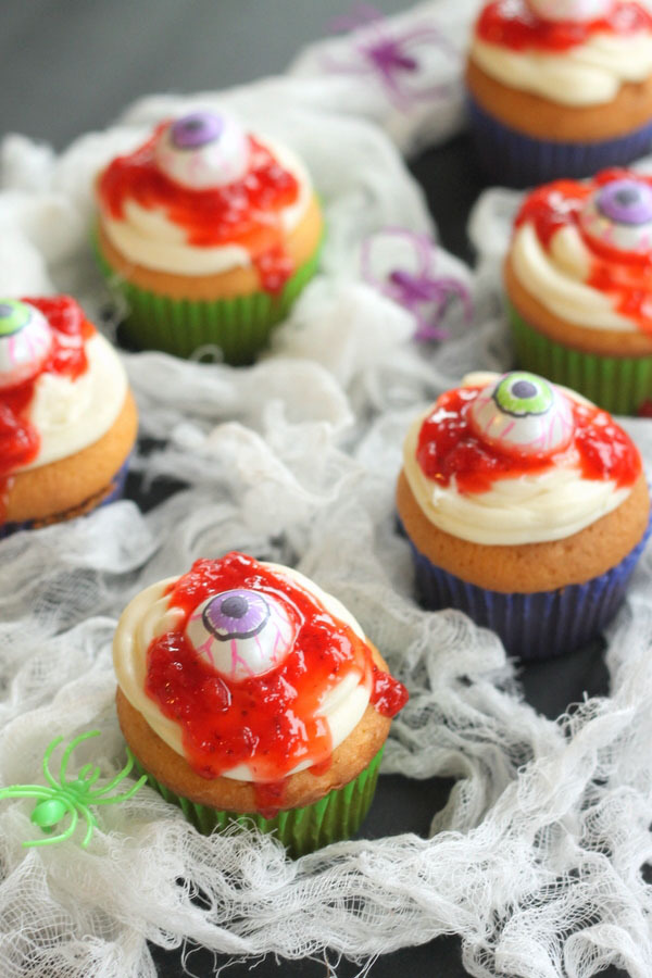 bloody eyeball cupcakes fun ForRent.com