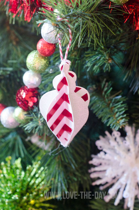 DIY-Paper-Ornament Festive