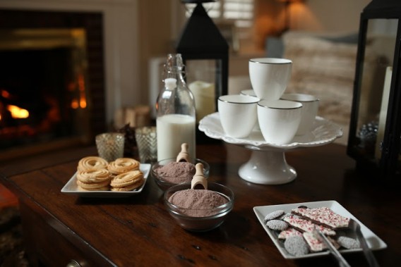 How-to Create a Custom Hot Cocoa Bar