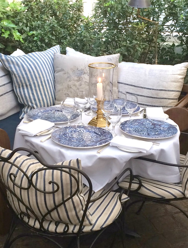 Outdoor Balcony Tablescape