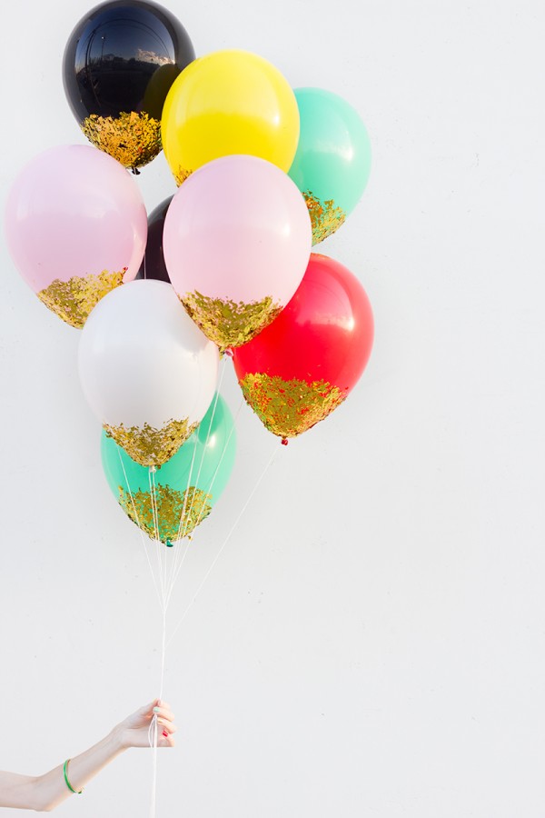 DIY-Confetti-Dipped-Balloons