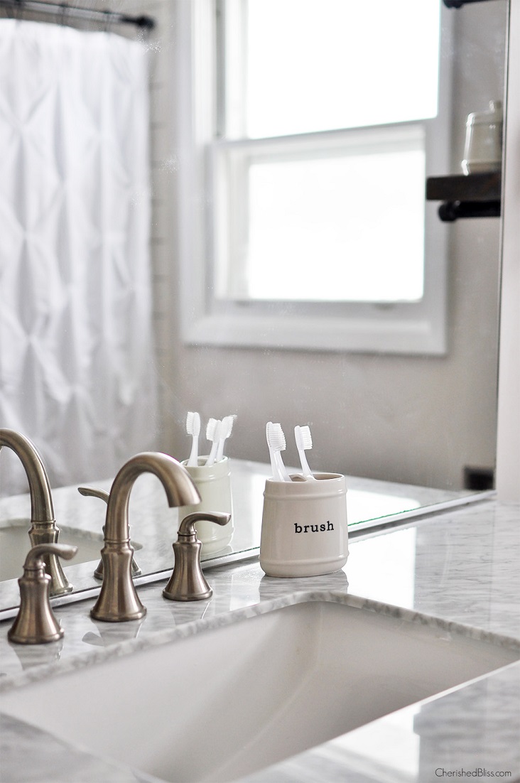 Cleaning Keep Bathroom Counters Clear