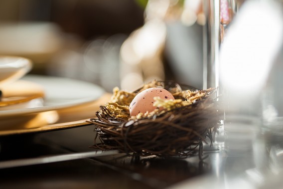 Mini nests with eggs add the perfect finishing touch for your Easter table!