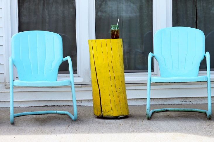 using salvaged items in your outdoor decor-003