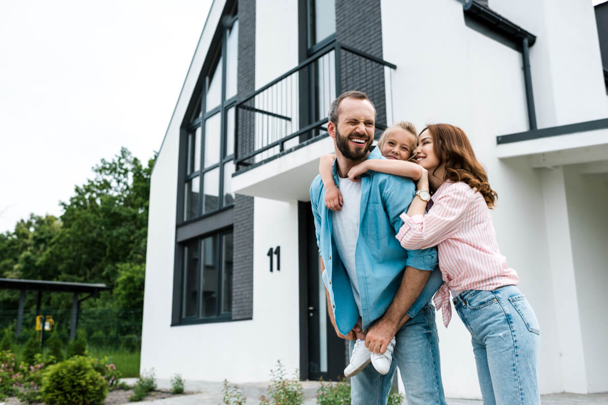 Family shows excitement about renting a house.